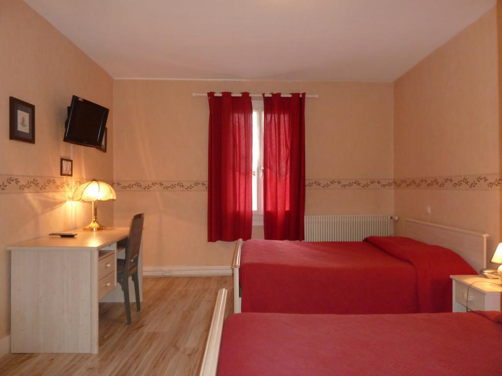 Hotel Le Beauregard ديفون-ليه-بان، أين الغرفة الصورة