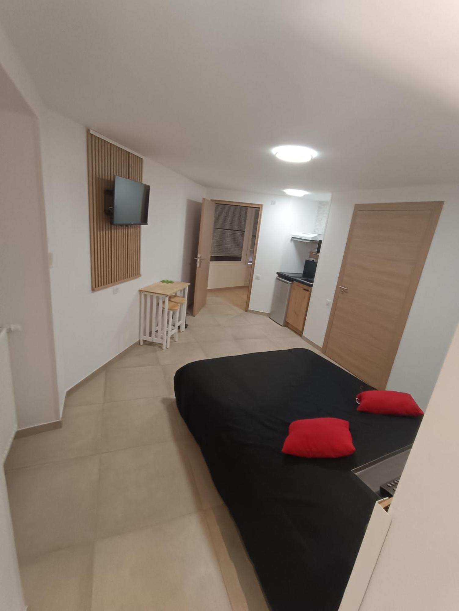 Hotel Le Beauregard ديفون-ليه-بان، أين المظهر الخارجي الصورة