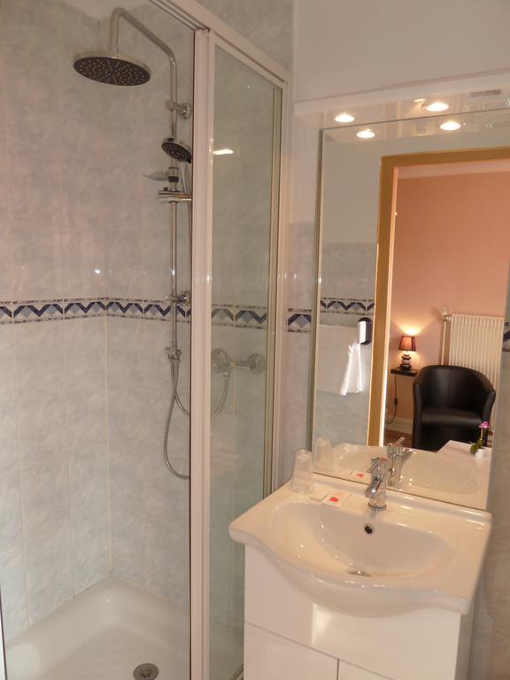 Hotel Le Beauregard ديفون-ليه-بان، أين المظهر الخارجي الصورة