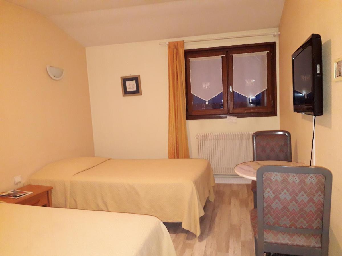 Hotel Le Beauregard ديفون-ليه-بان، أين المظهر الخارجي الصورة